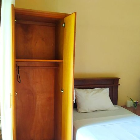 Asih Homestay Пемутеран Экстерьер фото