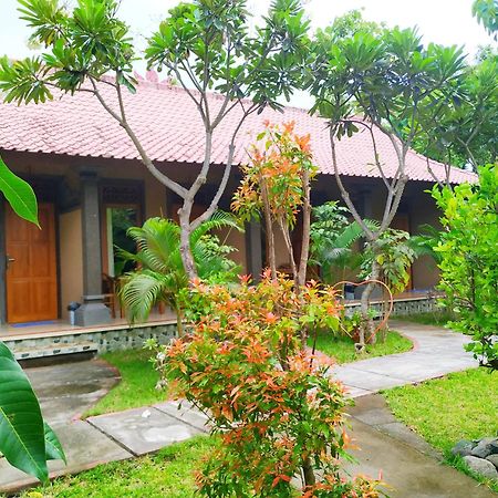 Asih Homestay Пемутеран Экстерьер фото