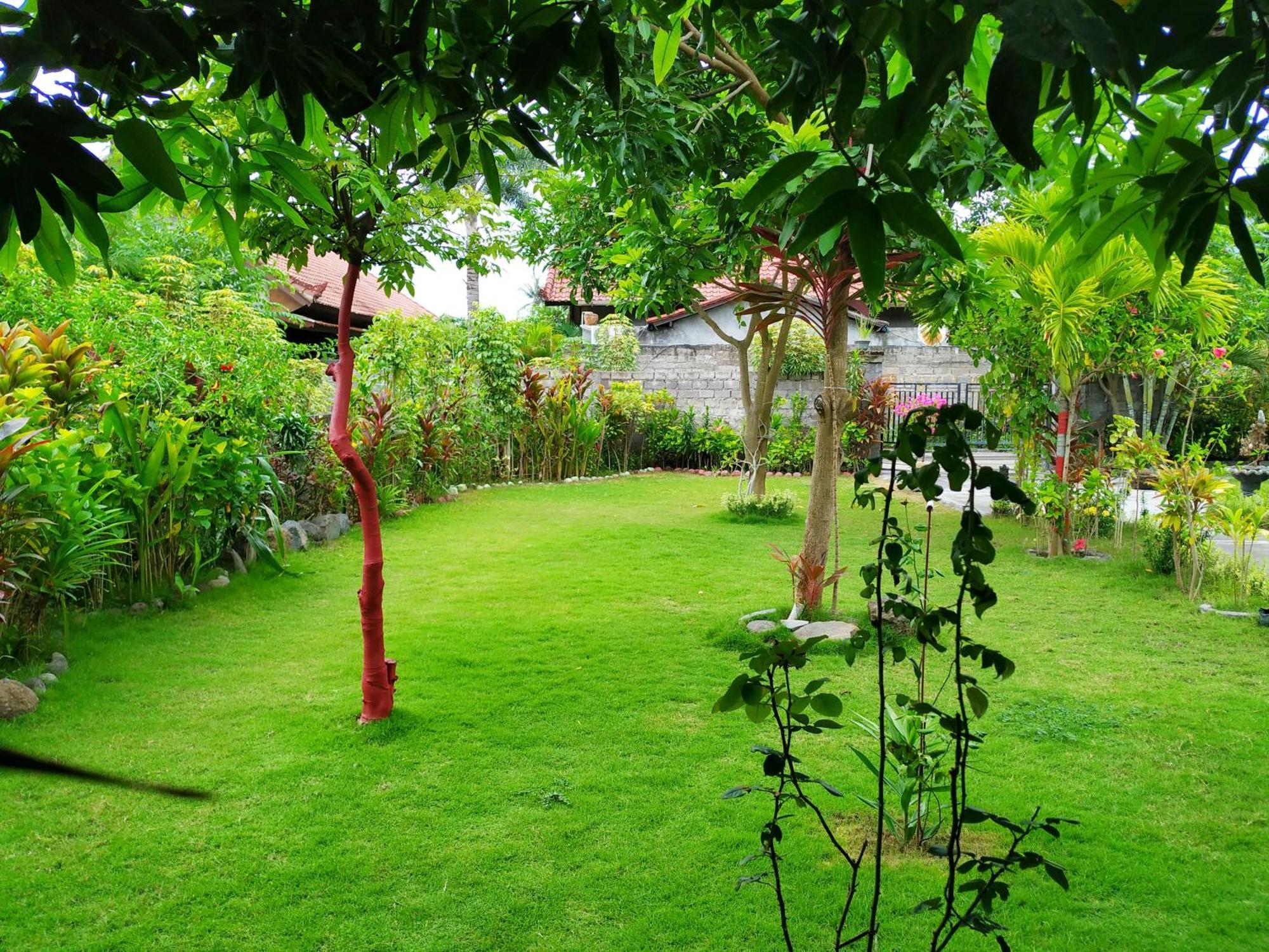 Asih Homestay Пемутеран Экстерьер фото